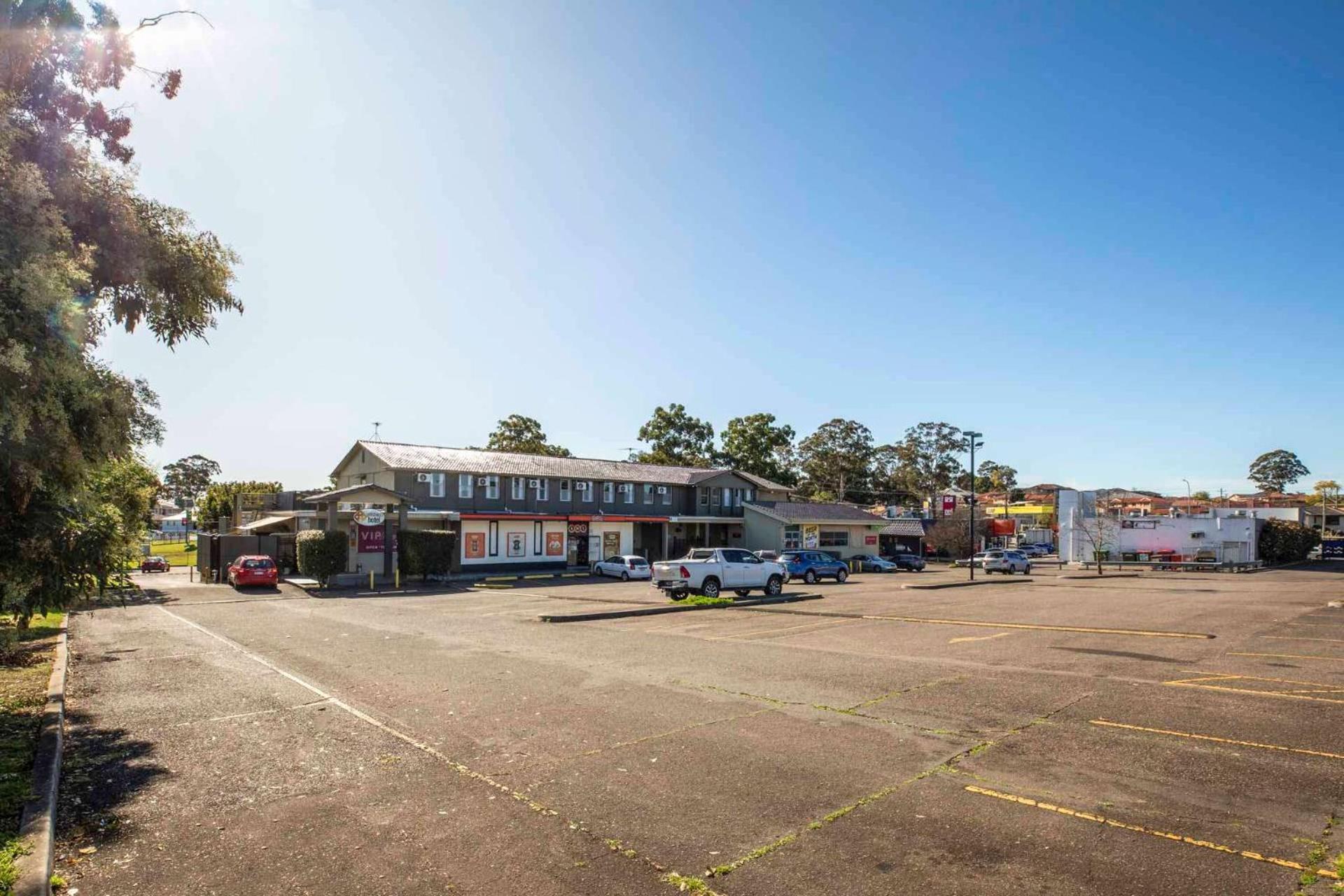 普利查兹酒店 Mount Pritchard 外观 照片